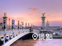 雙人住宿只要6,899元起，首晚入住高雄中山館，即贈送「和逸飯店‧台南西門館」住宿券乙張及獨家伴手禮。